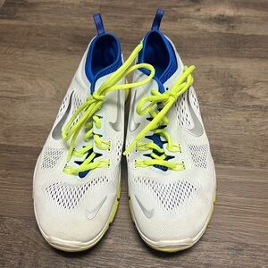 Nike Free Runs